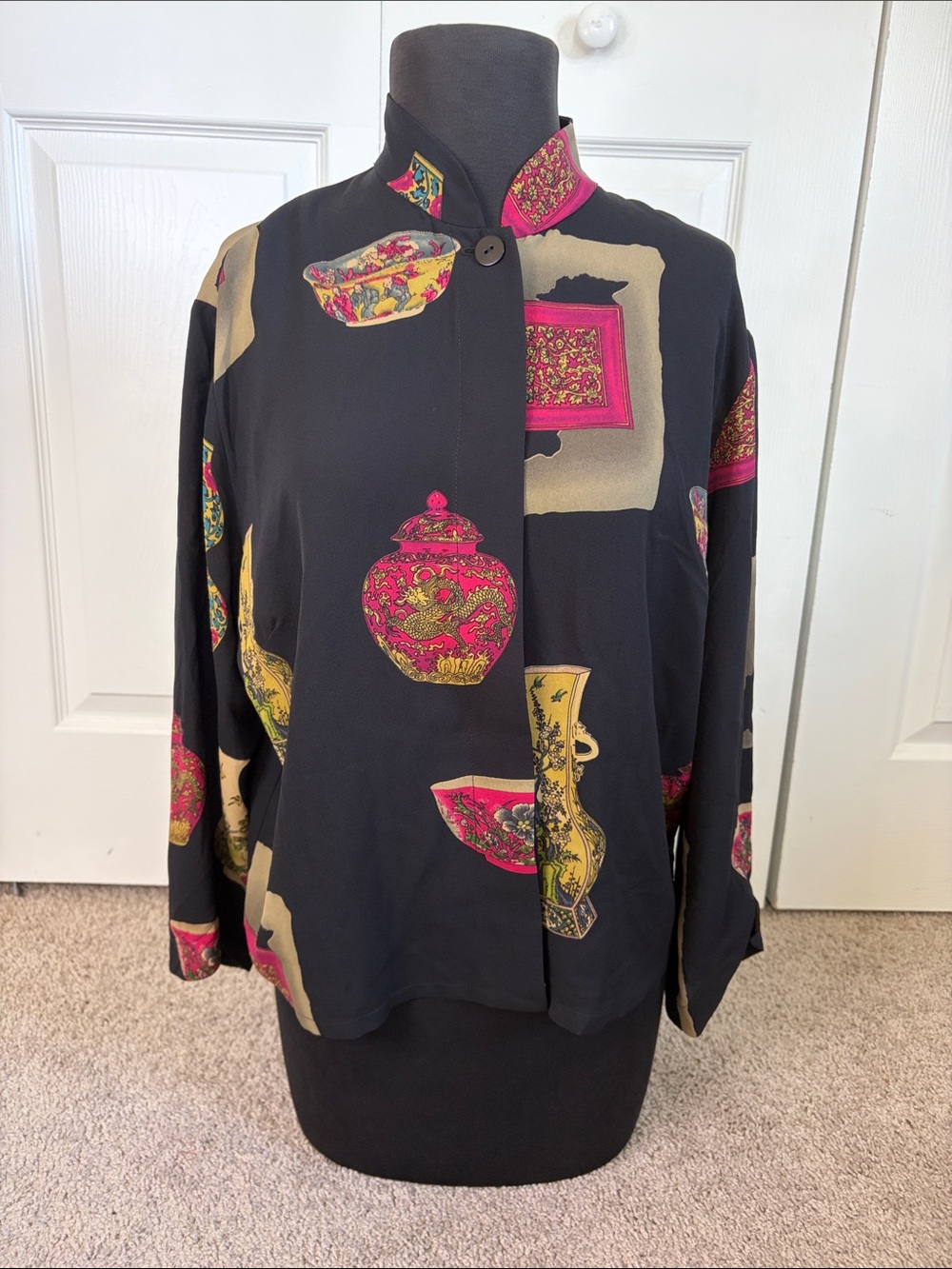 Harari Black Pink Gold Silk Blouse Mandarin Collar Asian Pottery Vase Artsy M